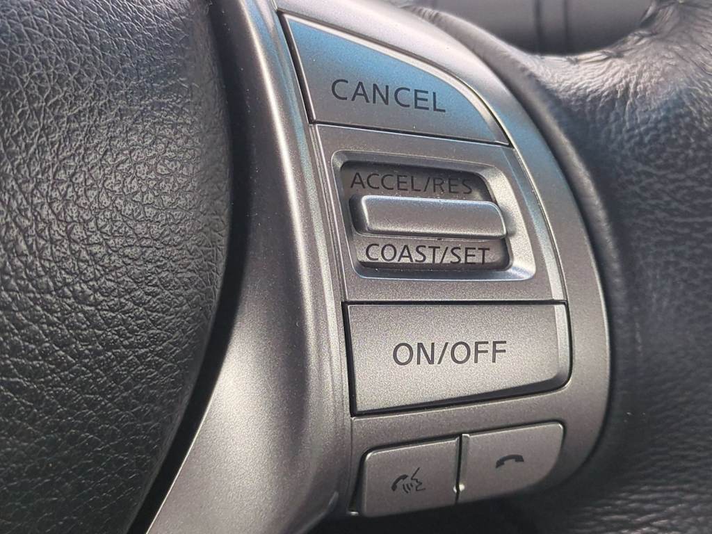Thumbnail: 2013 Nissan Altima - 30