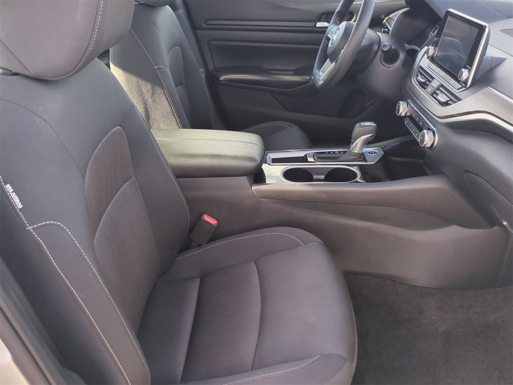 Thumbnail: 2024 Nissan Altima - 10