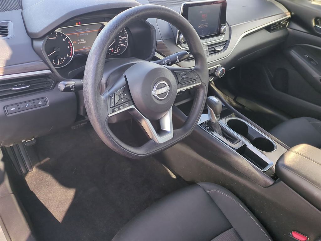 Thumbnail: 2024 Nissan Altima - 2