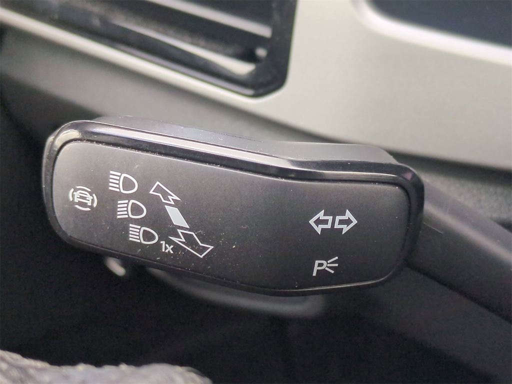 Thumbnail: 2021 Volkswagen Atlas - 34