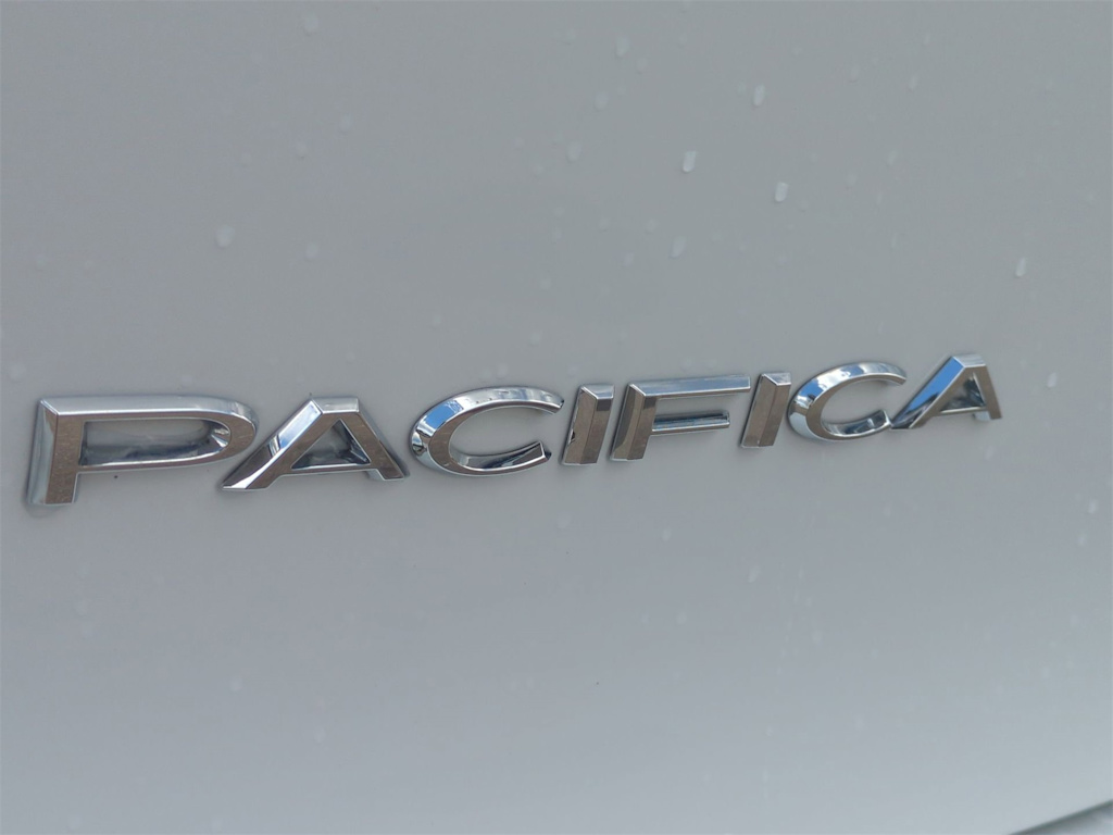 Thumbnail: 2024 Chrysler Pacifica - 23