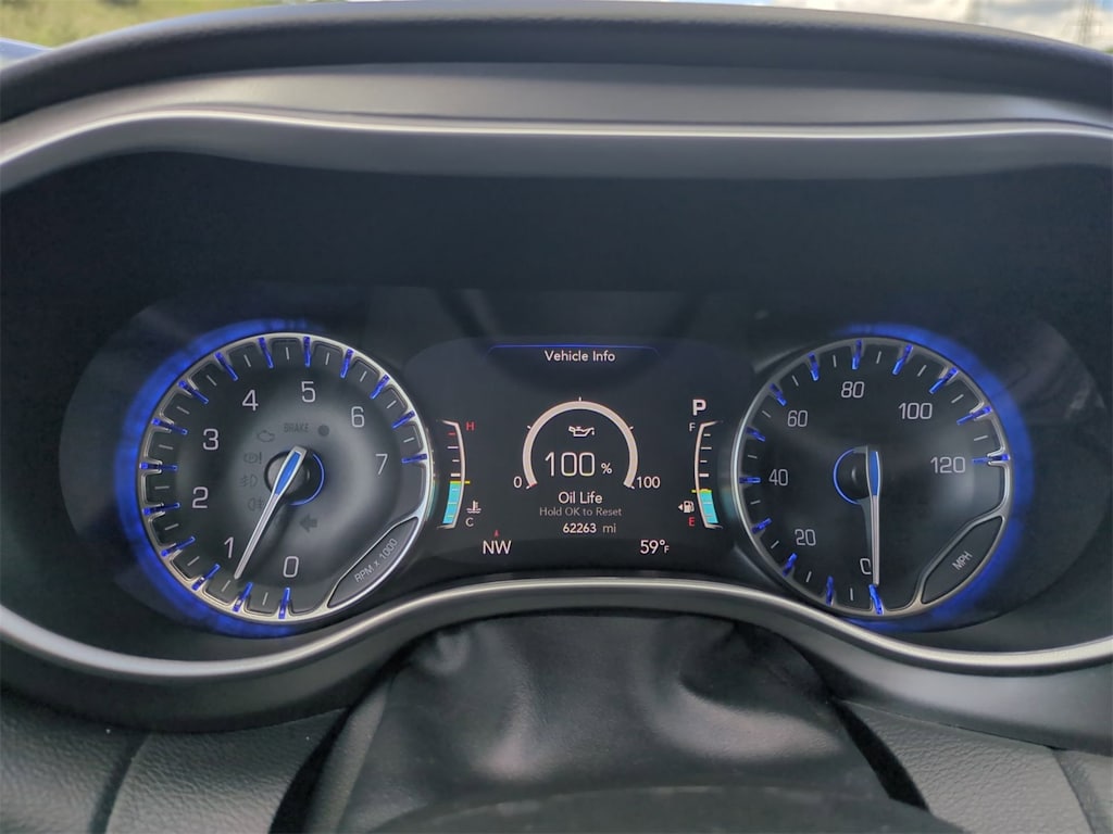 Thumbnail: 2024 Chrysler Pacifica - 33