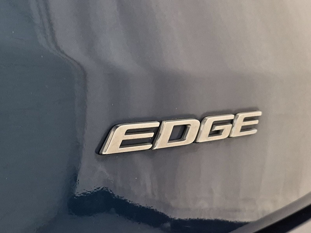 Thumbnail: 2020 Ford Edge - 25
