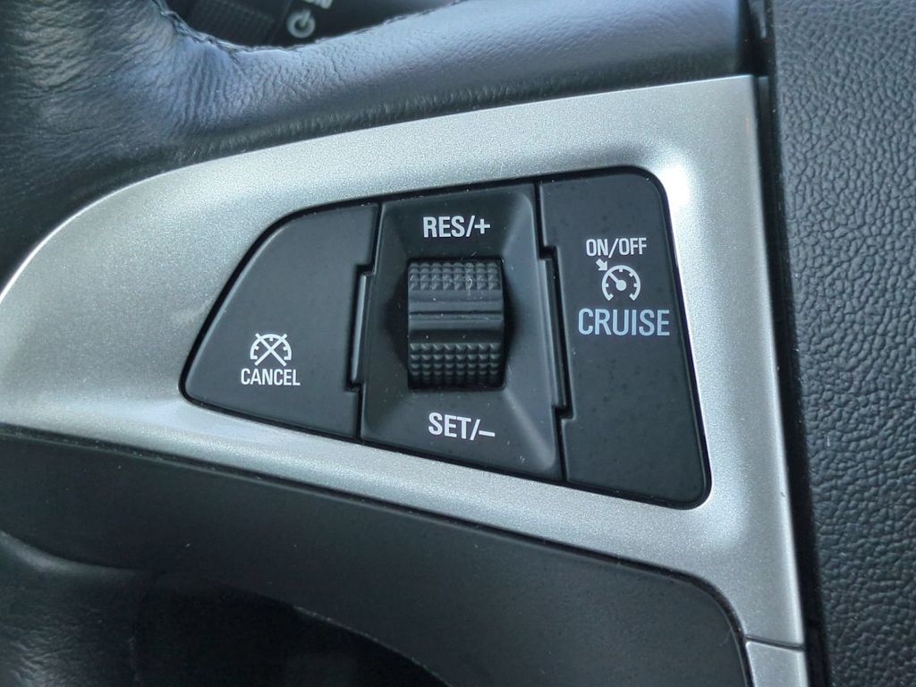 Thumbnail: 2015 Chevrolet Equinox - 31