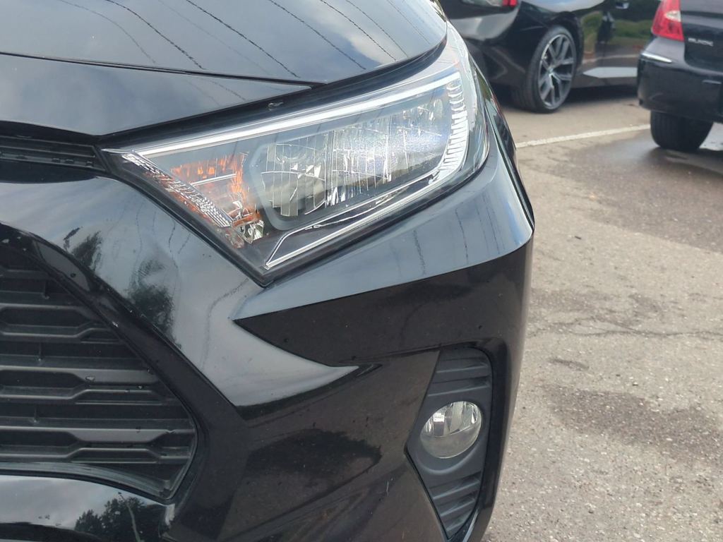 Thumbnail: 2021 Toyota RAV4 - 24
