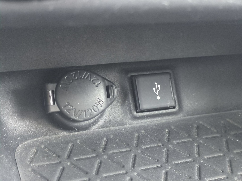 Thumbnail: 2021 Toyota RAV4 - 36