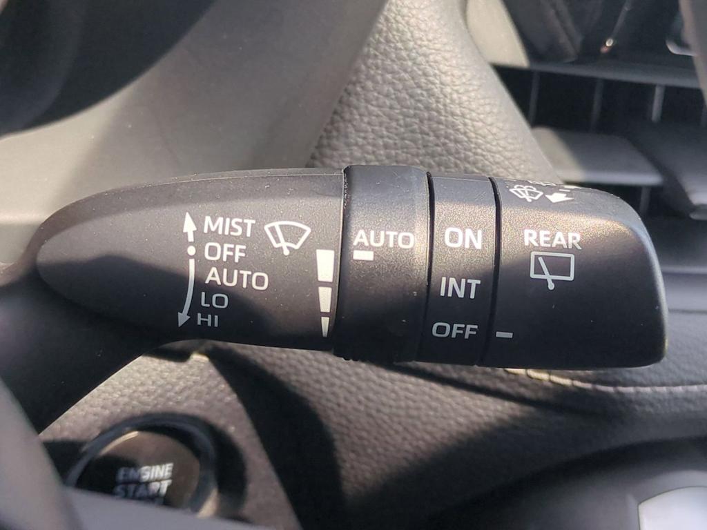 Thumbnail: 2019 Toyota RAV4 - 33