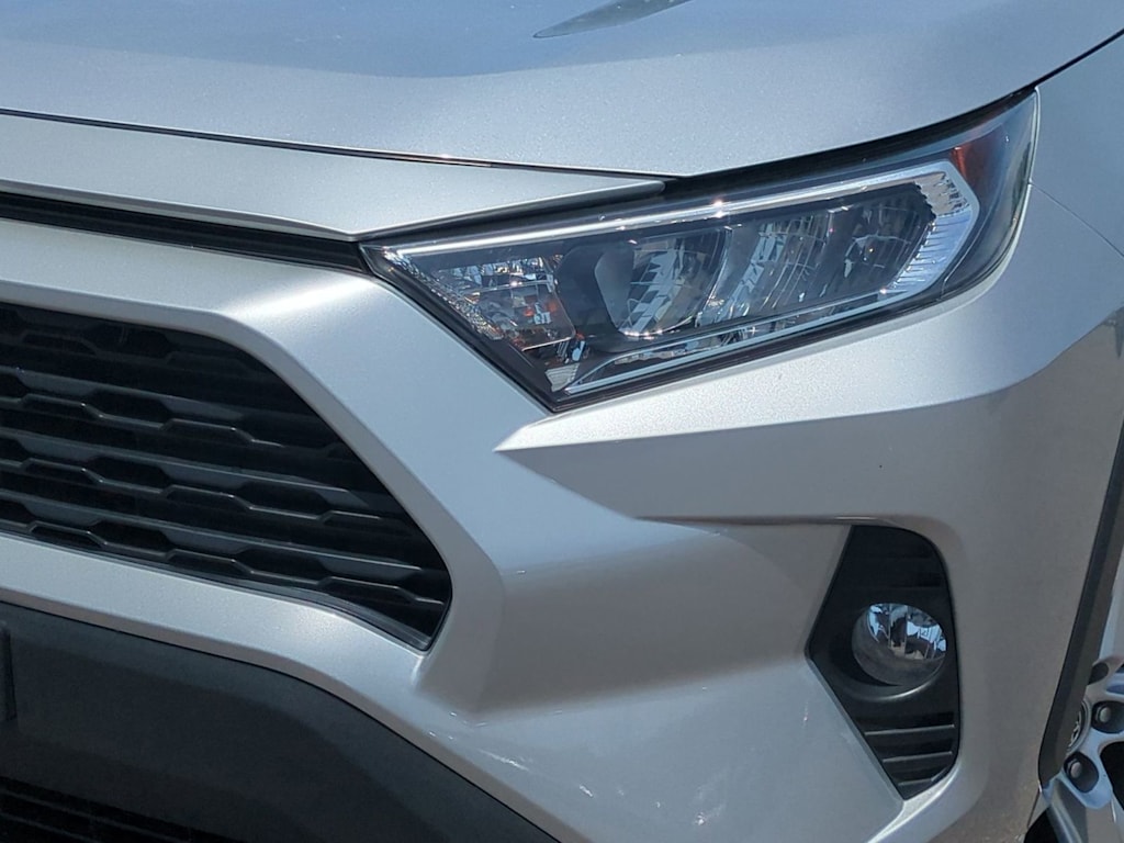Thumbnail: 2019 Toyota RAV4 - 24