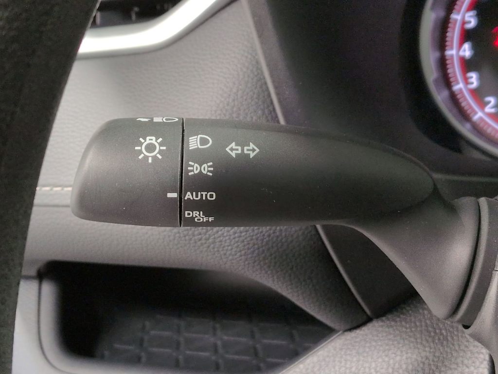 Thumbnail: 2025 Toyota RAV4 - 32