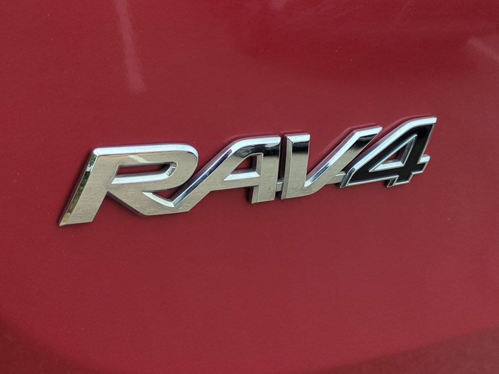 Thumbnail: 2013 Toyota RAV4 - 24