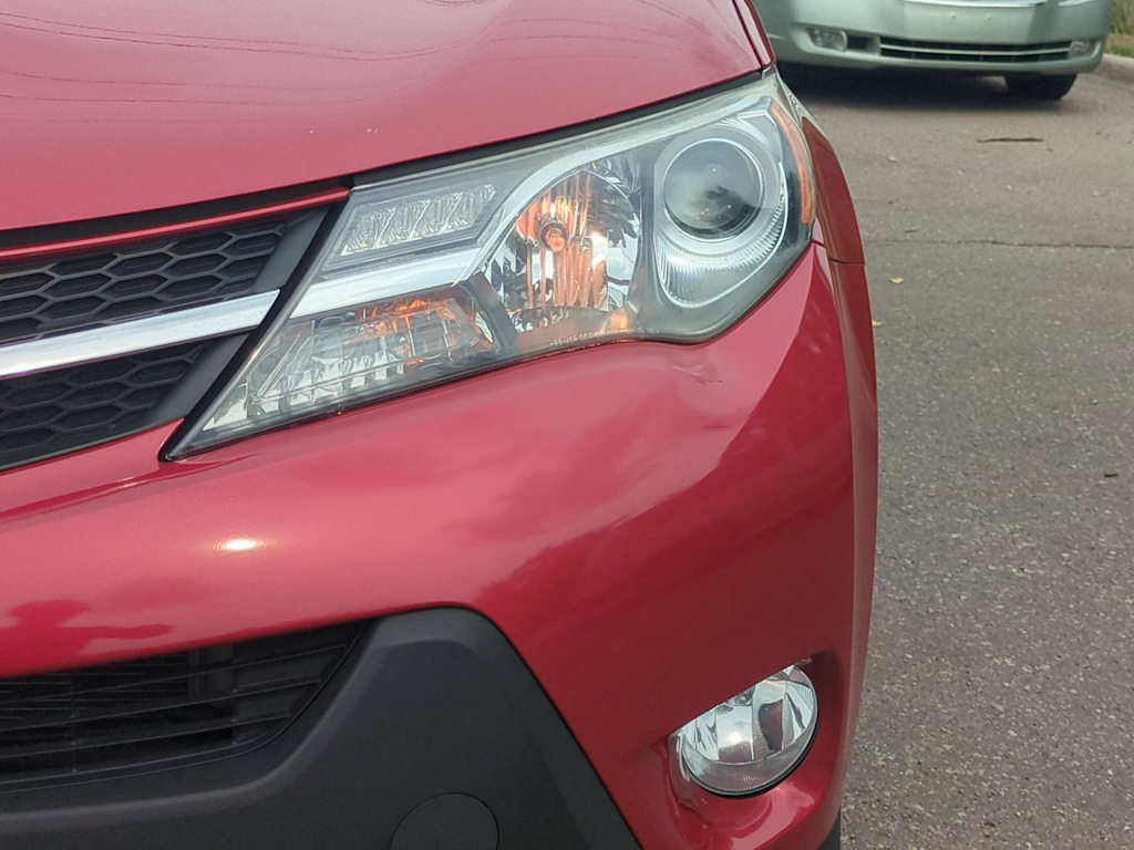 Thumbnail: 2013 Toyota RAV4 - 23