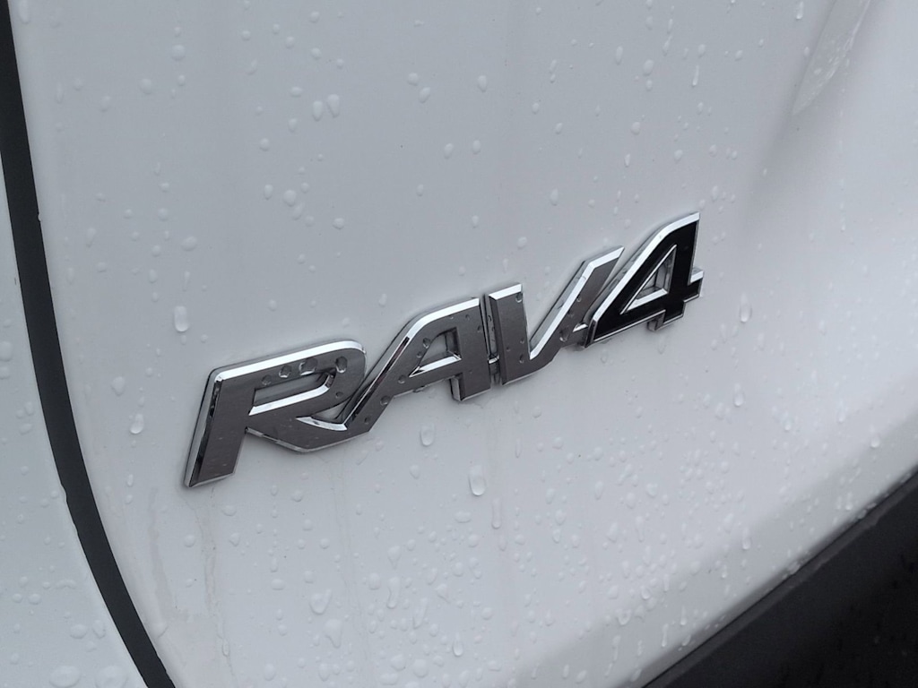 Thumbnail: 2025 Toyota RAV4 - 25