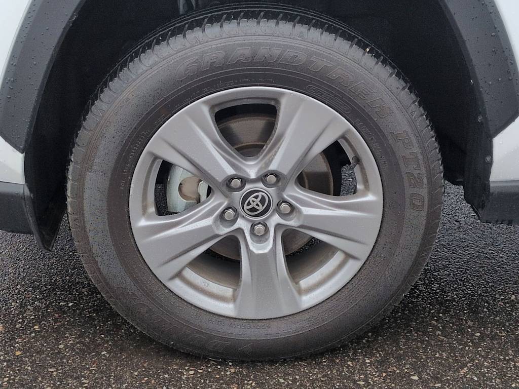 Thumbnail: 2025 Toyota RAV4 - 8