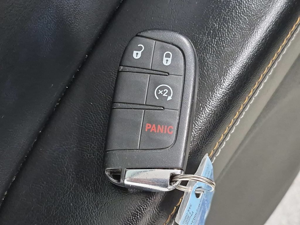 Thumbnail: 2018 Jeep Compass - 18
