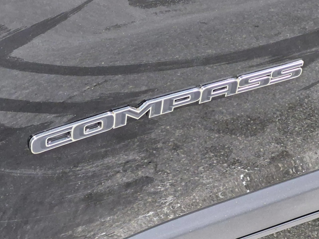 Thumbnail: 2018 Jeep Compass - 25