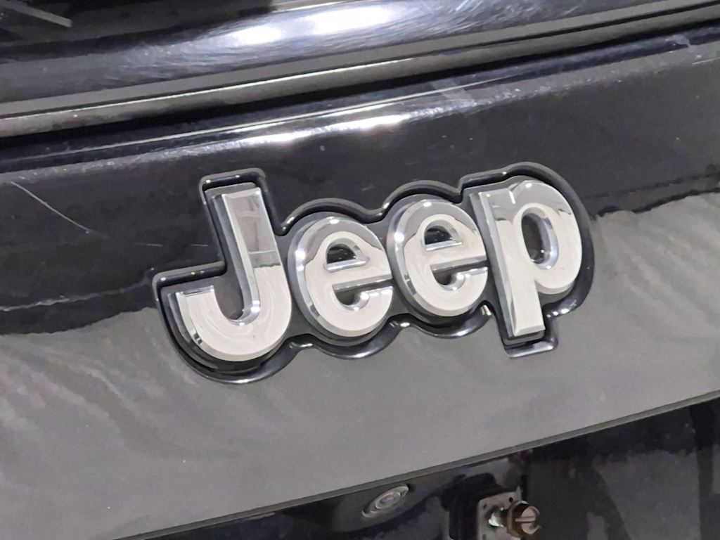Thumbnail: 2018 Jeep Compass - 7