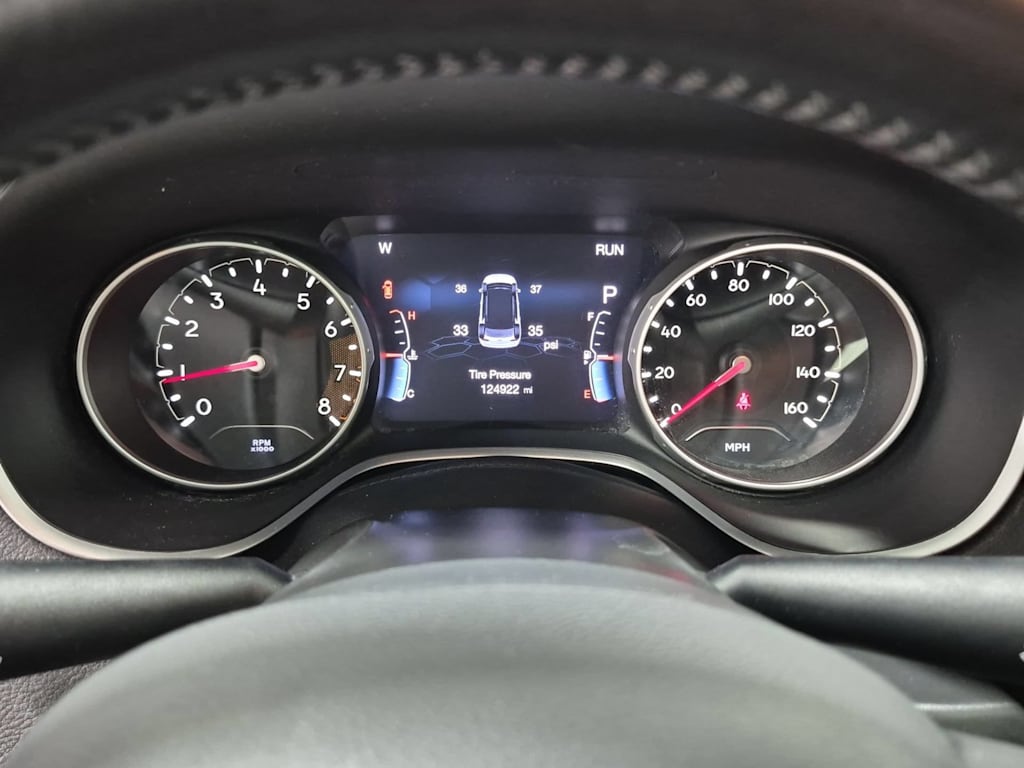 Thumbnail: 2018 Jeep Compass - 16
