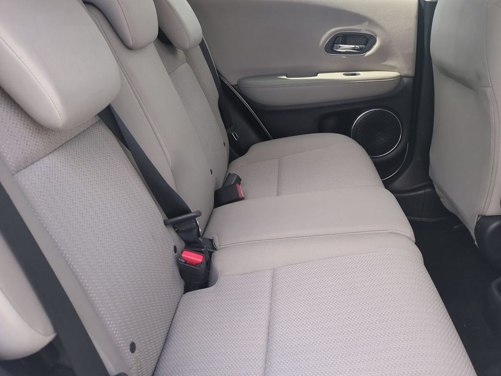 Thumbnail: 2016 Honda HR-V - 28