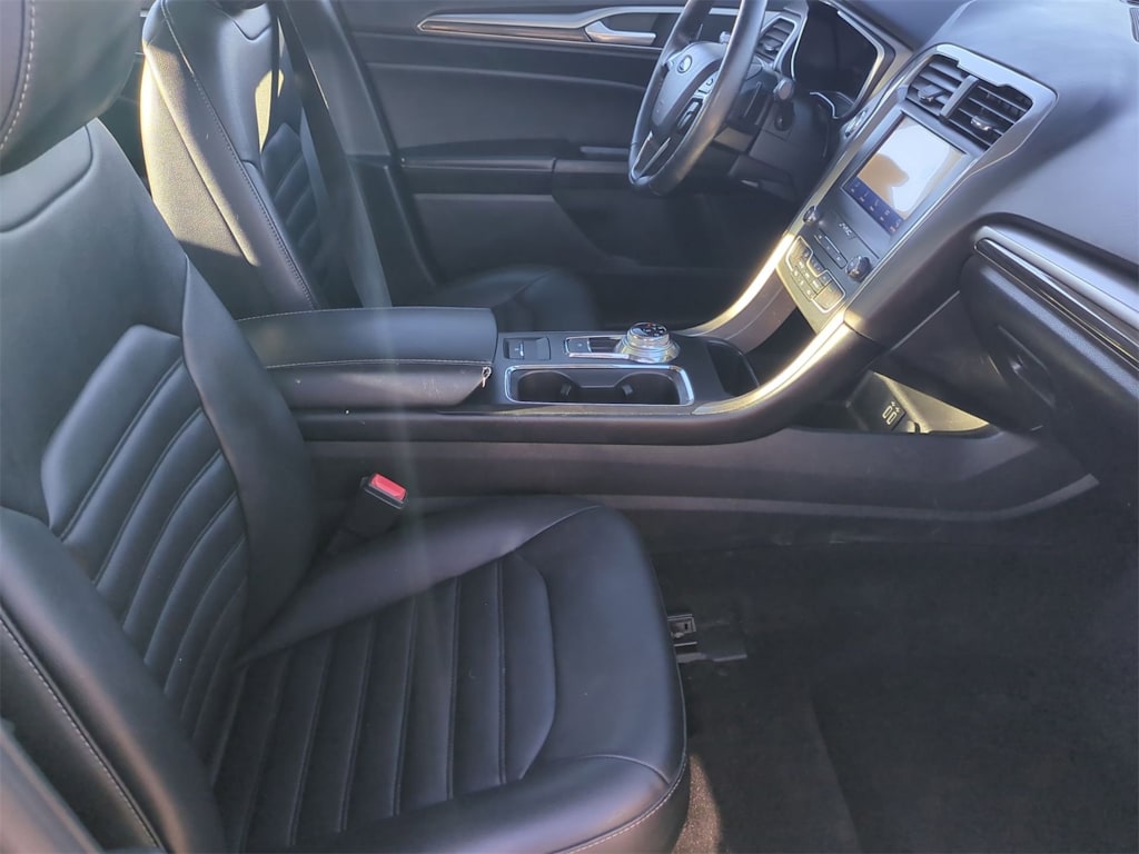 Thumbnail: 2019 Ford Fusion - 11