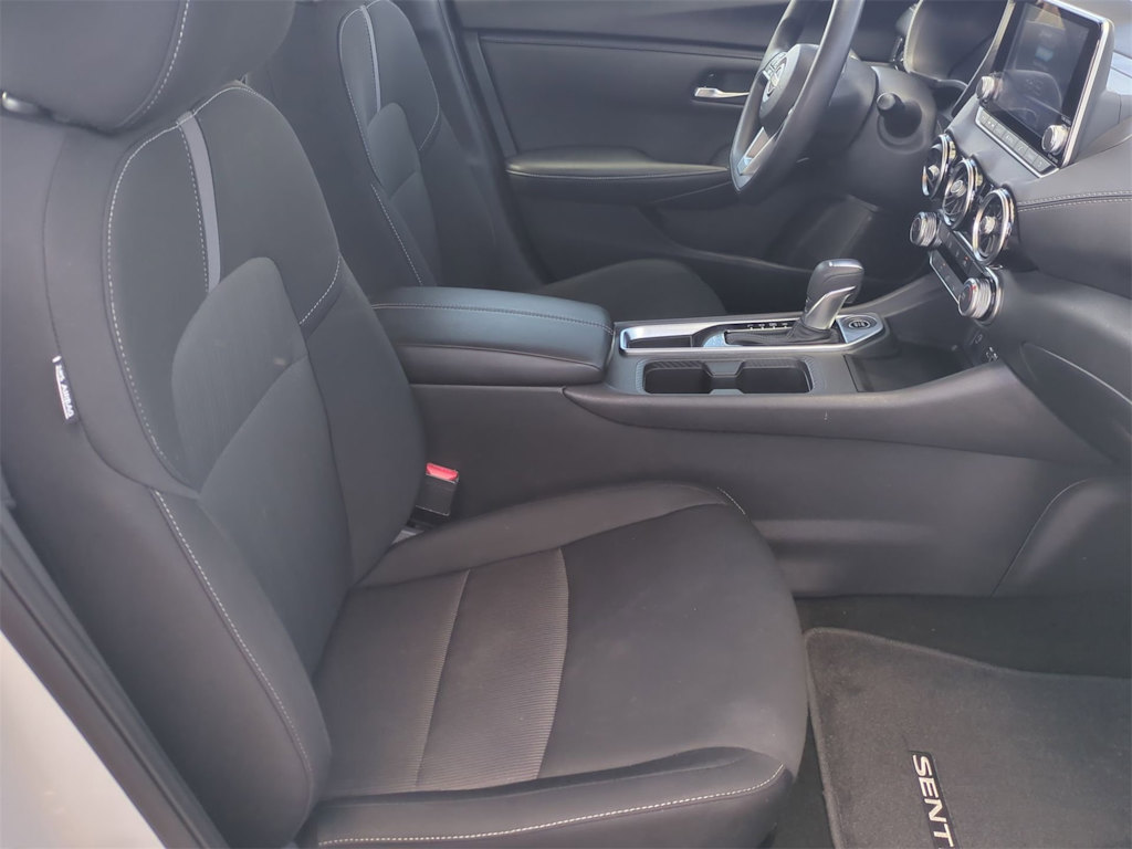 Thumbnail: 2024 Nissan Sentra - 10