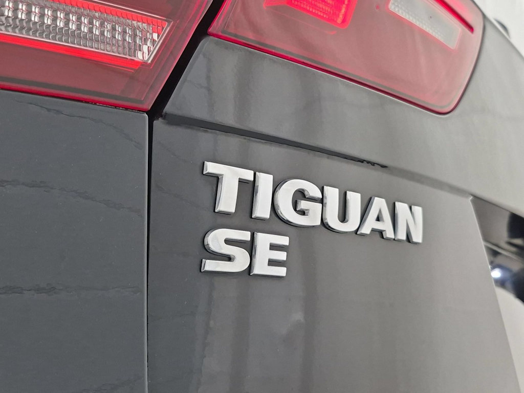 Thumbnail: 2019 Volkswagen Tiguan - 25