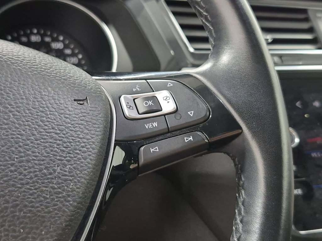 Thumbnail: 2019 Volkswagen Tiguan - 32