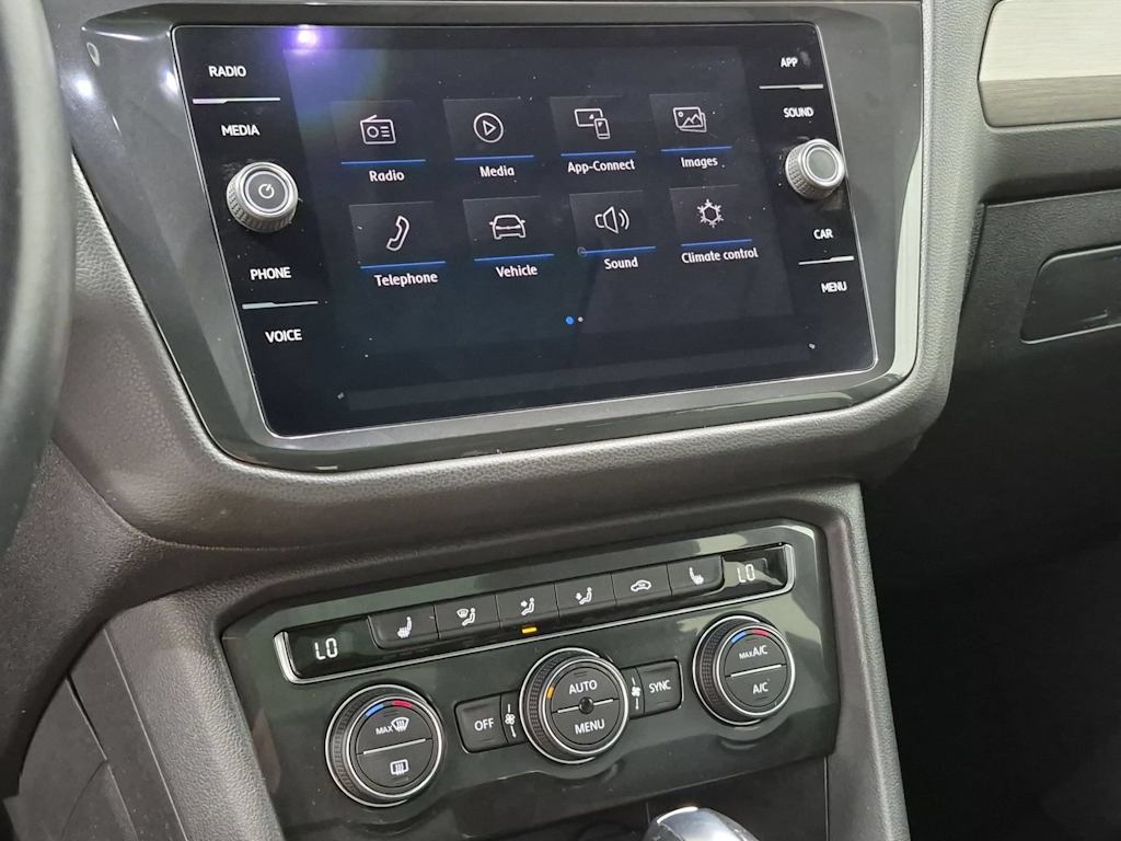 Thumbnail: 2019 Volkswagen Tiguan - 14