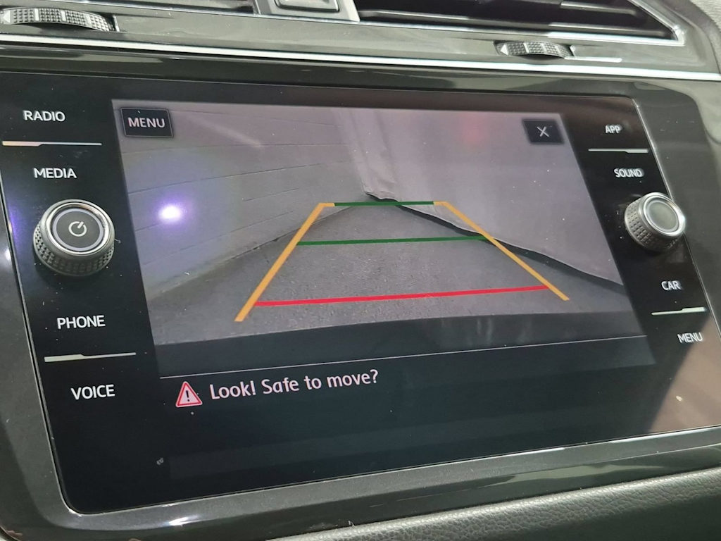 Thumbnail: 2019 Volkswagen Tiguan - 35