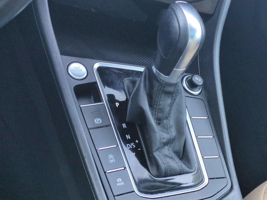 Thumbnail: 2019 Volkswagen Jetta - 15