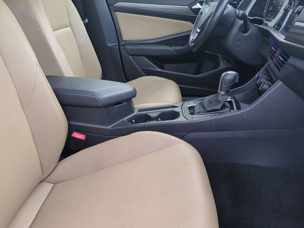 Thumbnail: 2019 Volkswagen Jetta - 11