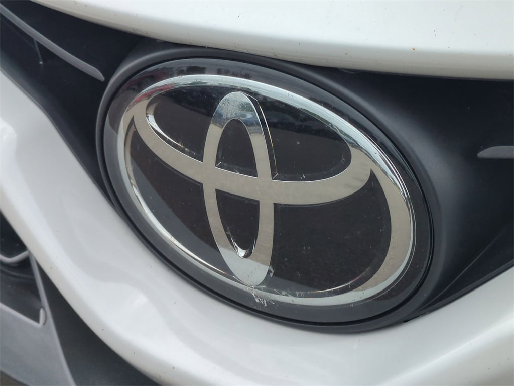 Thumbnail: 2023 Toyota Camry - 6