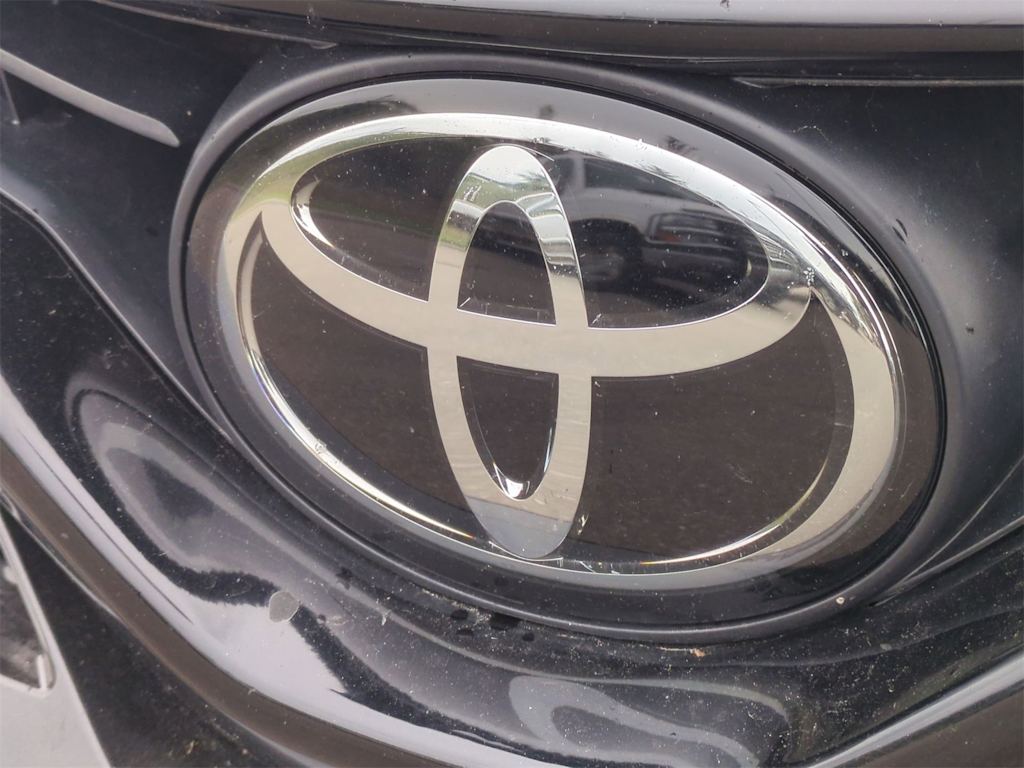 Thumbnail: 2023 Toyota Camry - 7