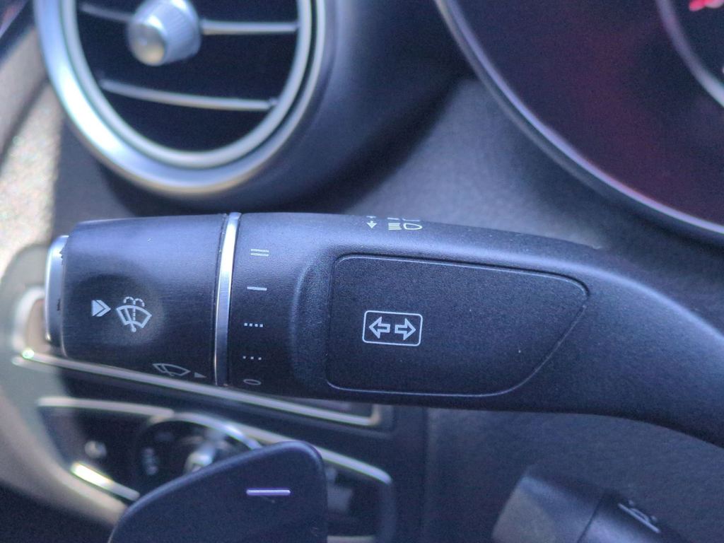 Thumbnail: 2019 Mercedes-Benz C-Class - 31