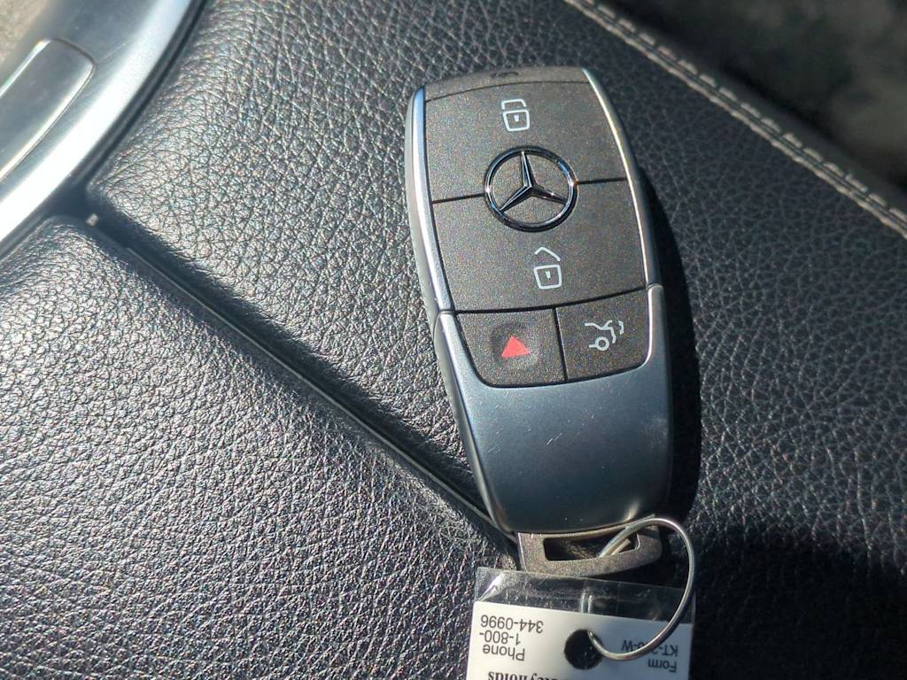Thumbnail: 2019 Mercedes-Benz C-Class - 16