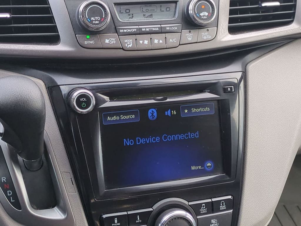 Thumbnail: 2015 Honda Odyssey - 14