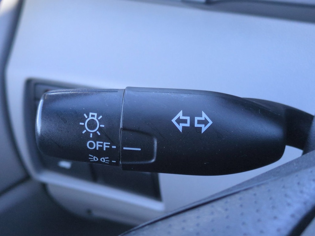 Thumbnail: 2012 Honda Odyssey - 31
