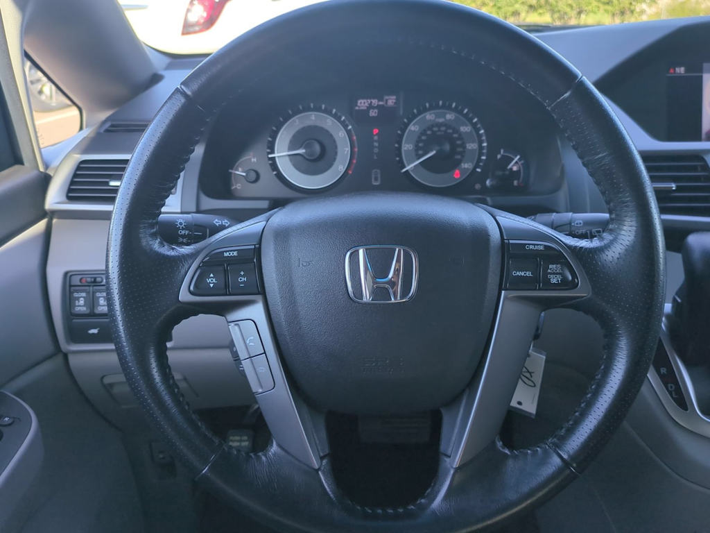 Thumbnail: 2012 Honda Odyssey - 13