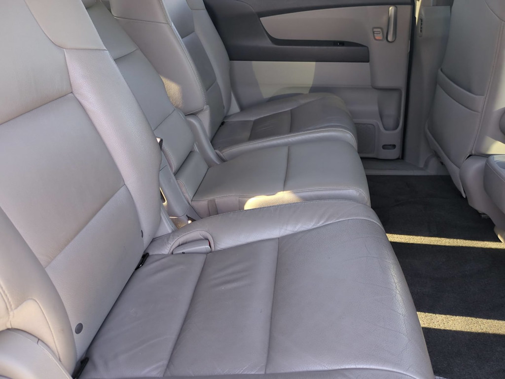 Thumbnail: 2012 Honda Odyssey - 12