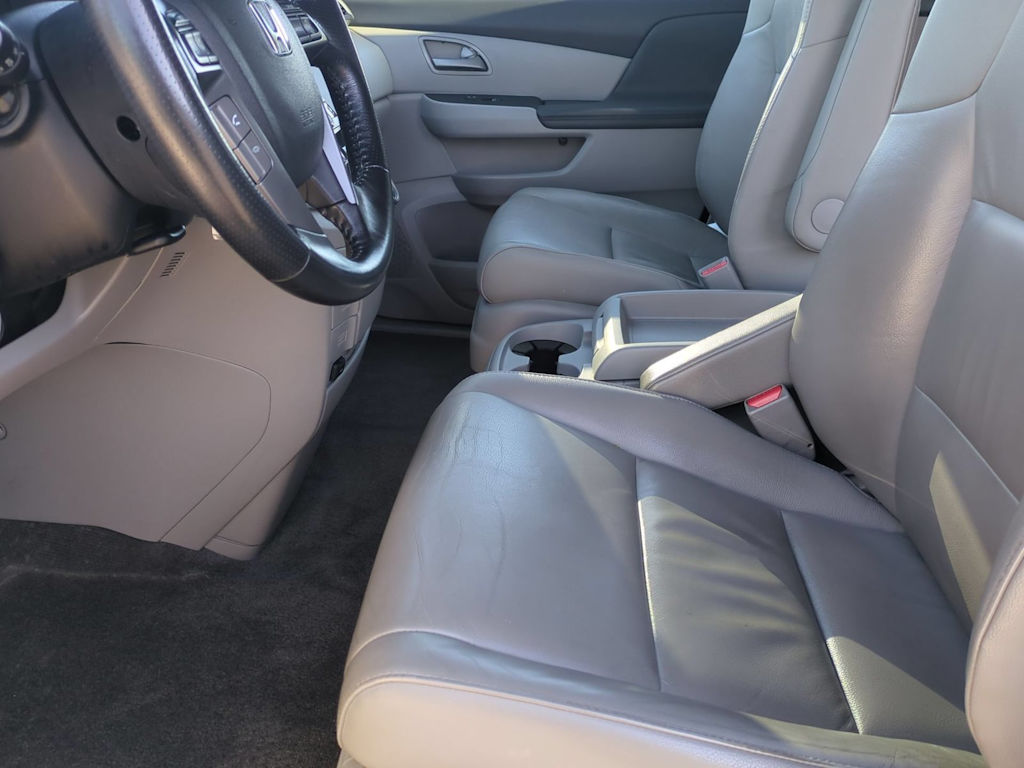 Thumbnail: 2012 Honda Odyssey - 10