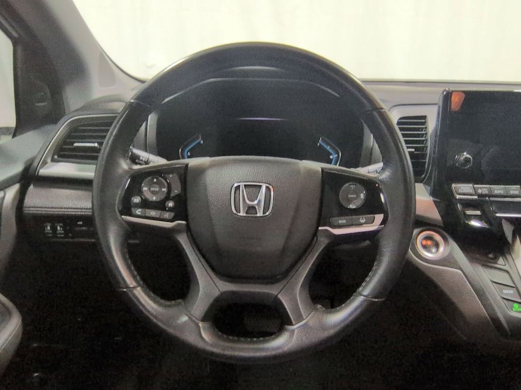 Thumbnail: 2018 Honda Odyssey - 14