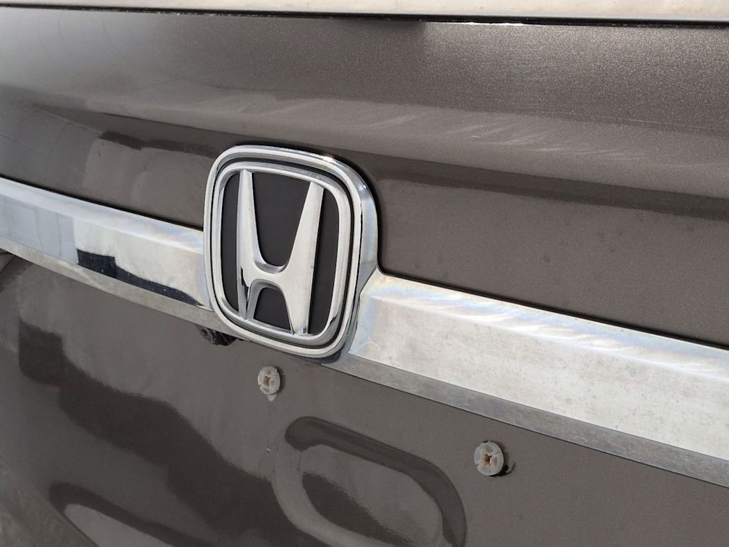 Thumbnail: 2018 Honda Odyssey - 24