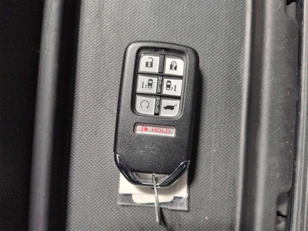 Thumbnail: 2023 Honda Odyssey - 19