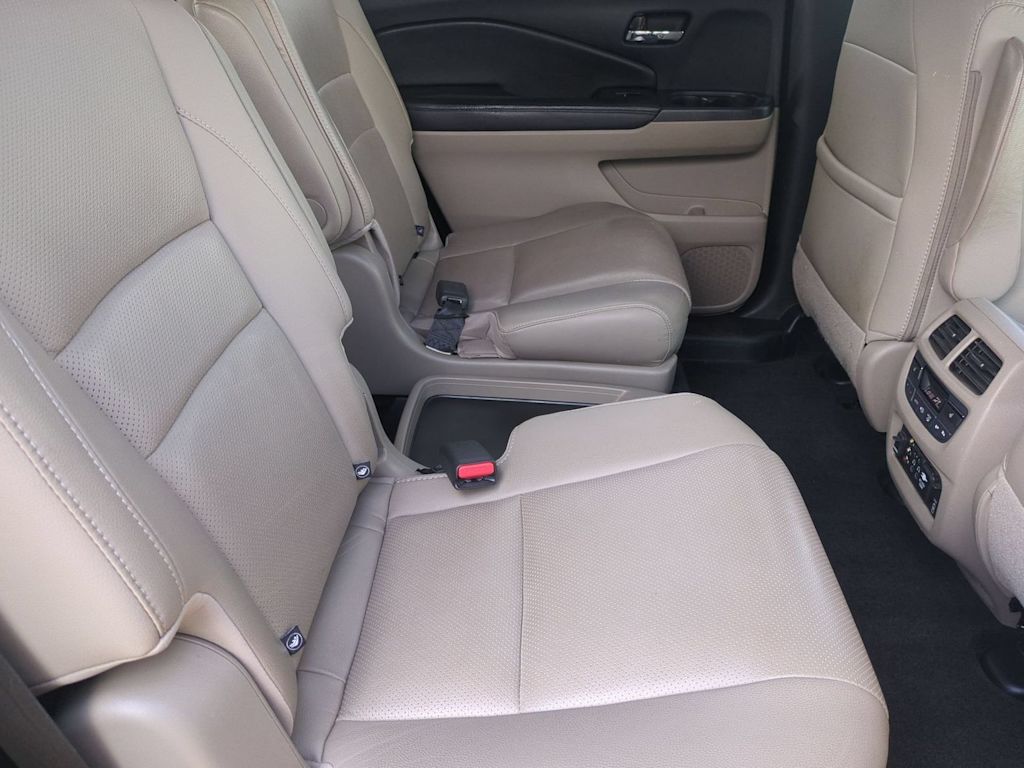 Thumbnail: 2016 Honda Pilot - 28