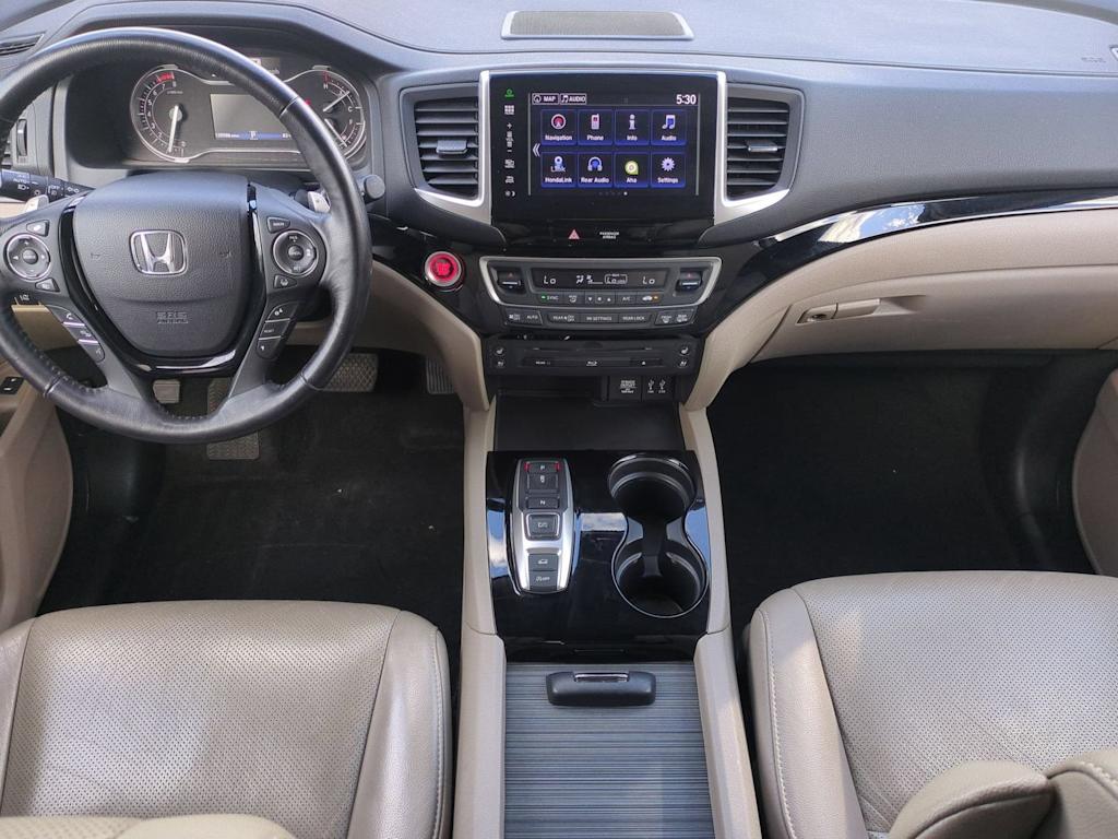 Thumbnail: 2016 Honda Pilot - 9