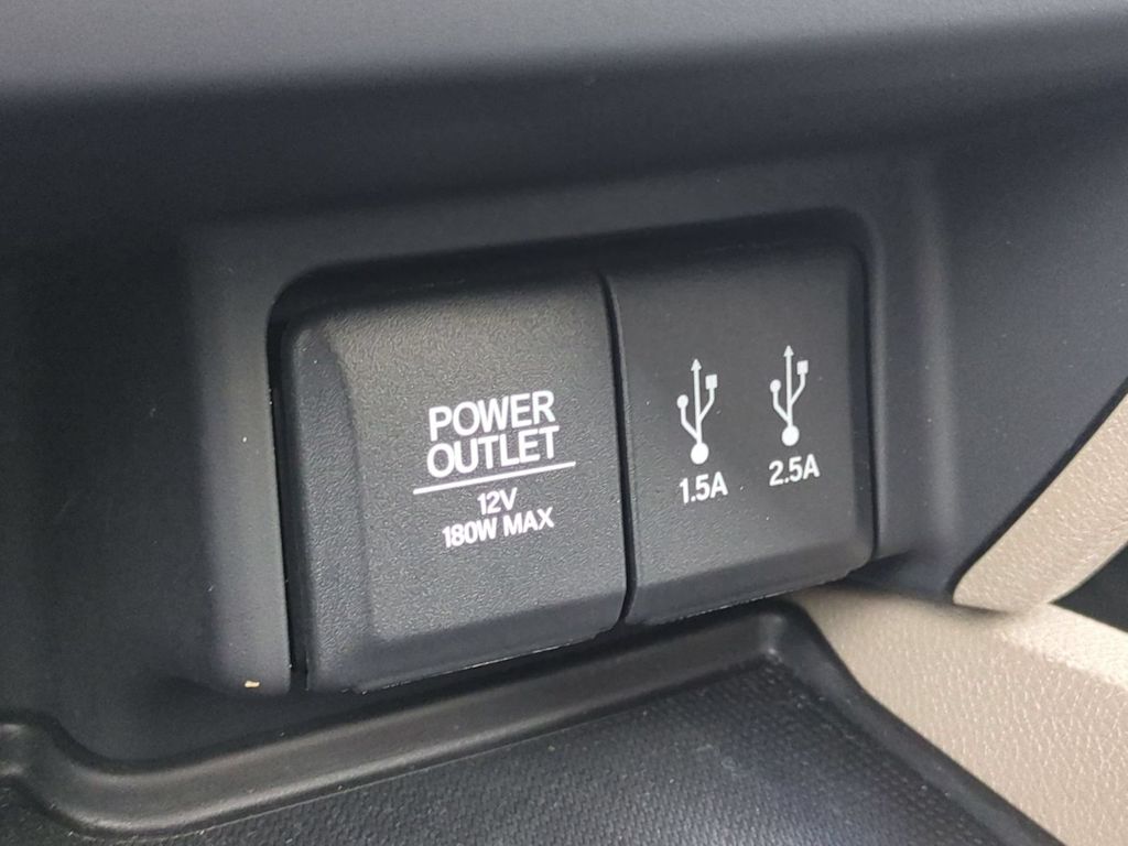 Thumbnail: 2016 Honda Pilot - 35