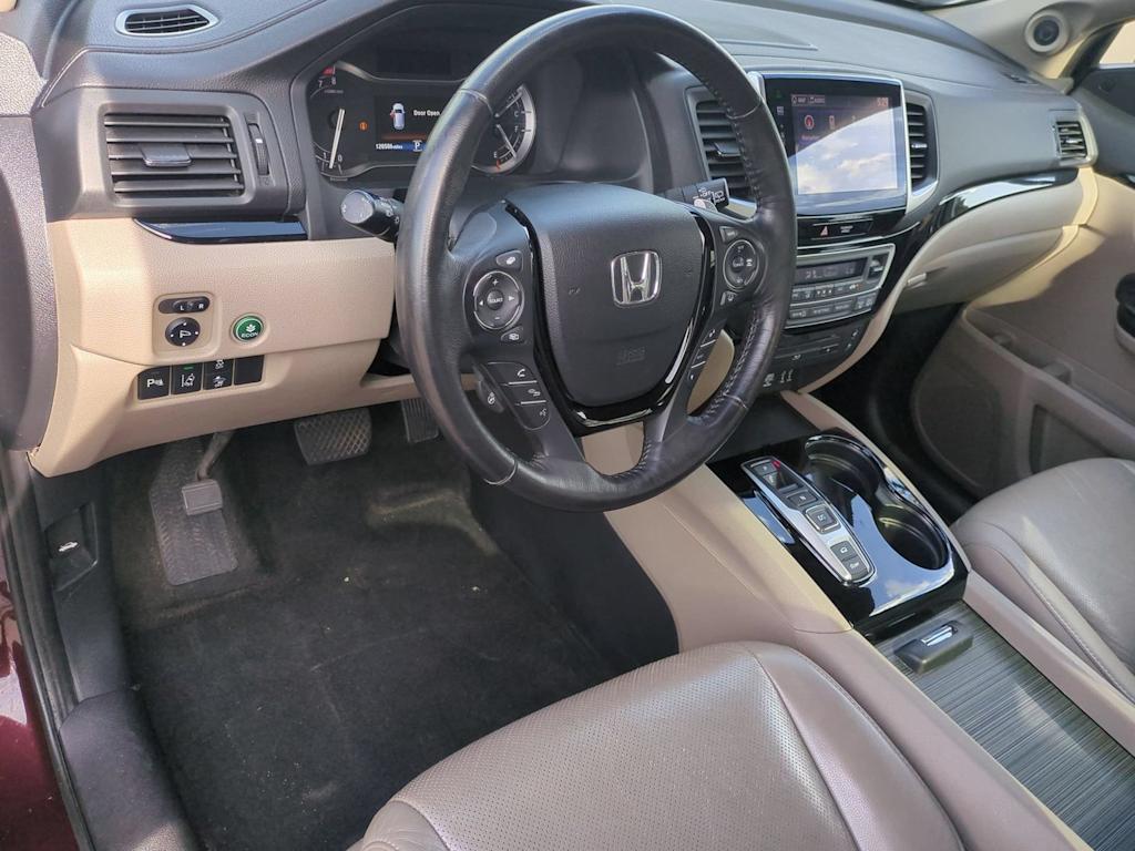 Thumbnail: 2016 Honda Pilot - 2