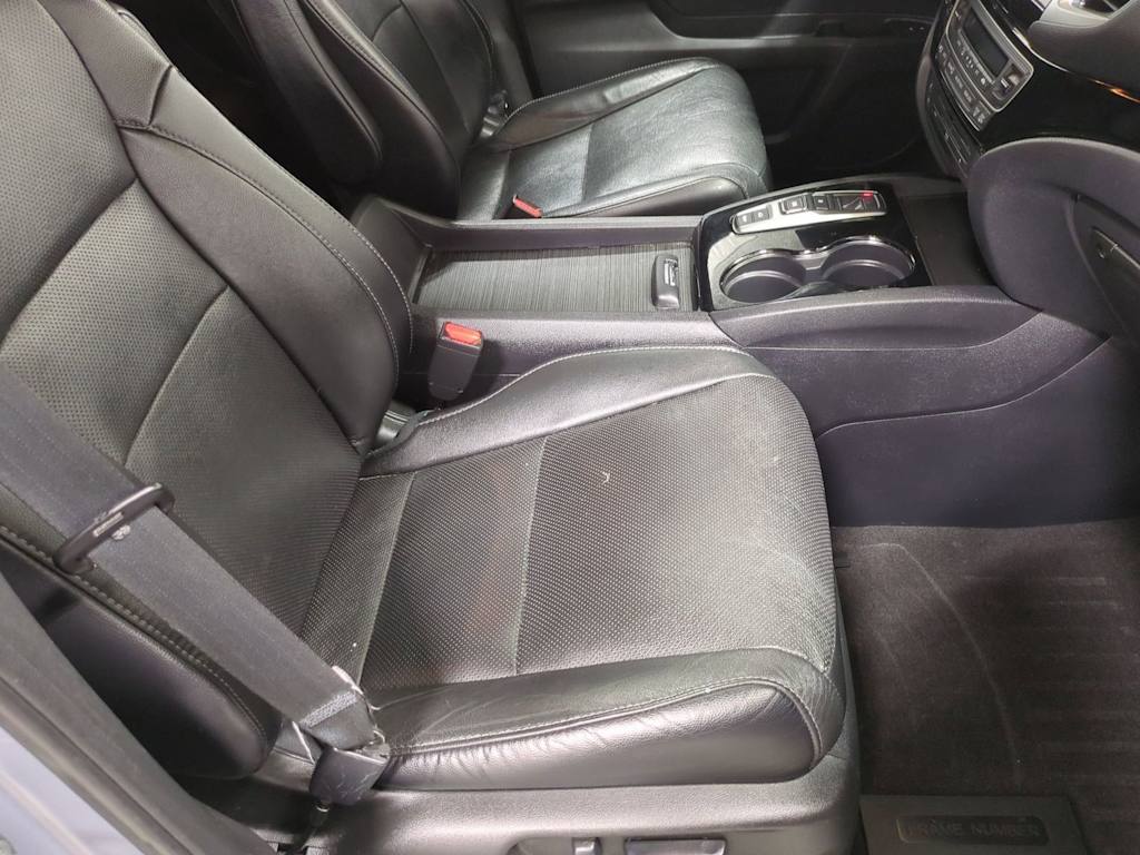 Thumbnail: 2018 Honda Pilot - 37