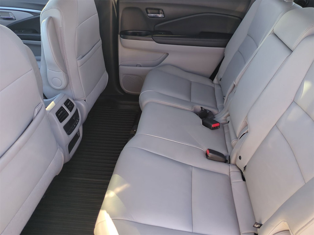 Thumbnail: 2021 Honda Pilot - 12