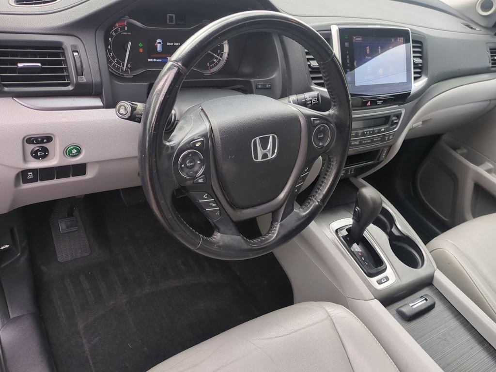 Thumbnail: 2016 Honda Pilot - 2