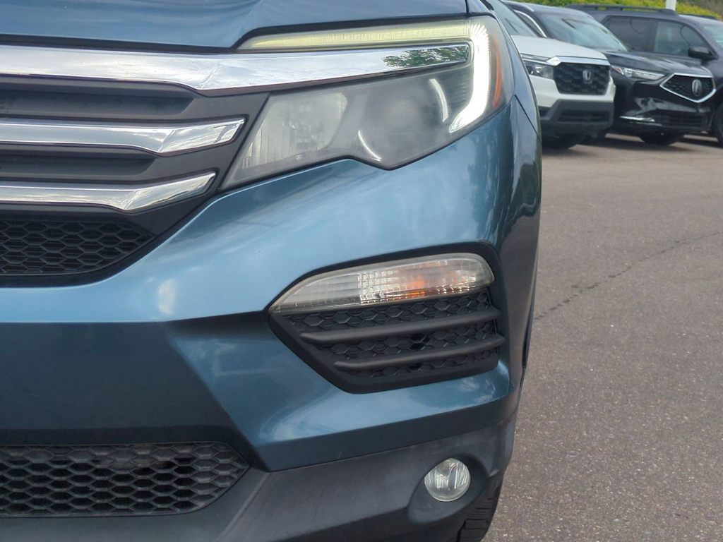 Thumbnail: 2016 Honda Pilot - 23